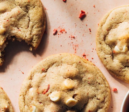 Strawberry White Chocolate Cookies Recipe