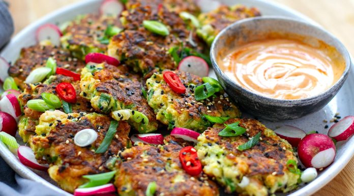Prawn Fritters With Spicy Sriracha Mayo