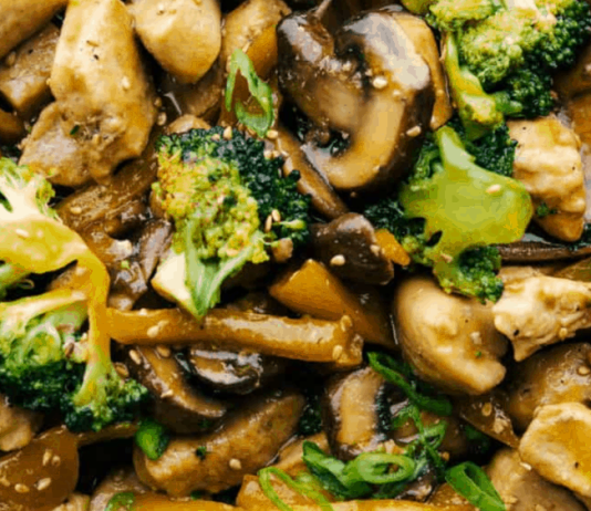 Garlic Chicken Stir Fry | The Recipe Critic