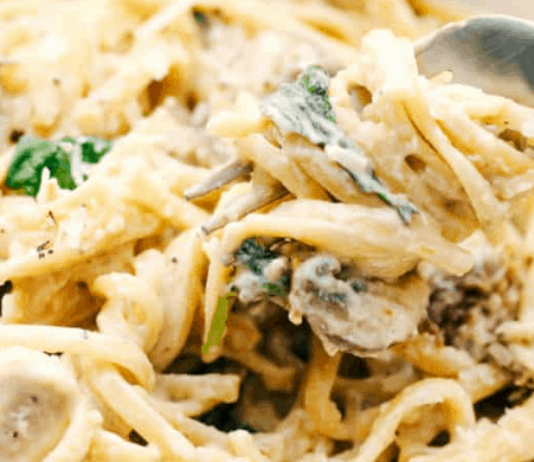 One Pot Creamy Chicken Mushroom Florentine