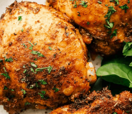 Crispy and Juicy Air Fryer Chicken Thighs